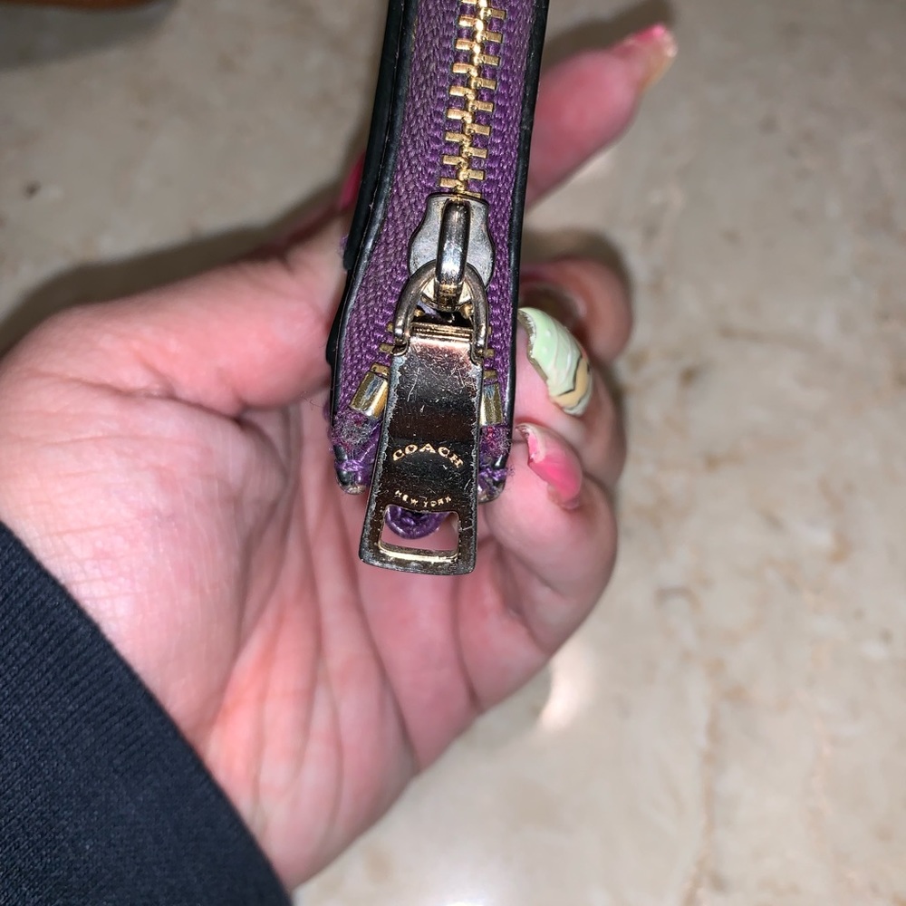 Coach Key Pouch - Picture 3 of 6